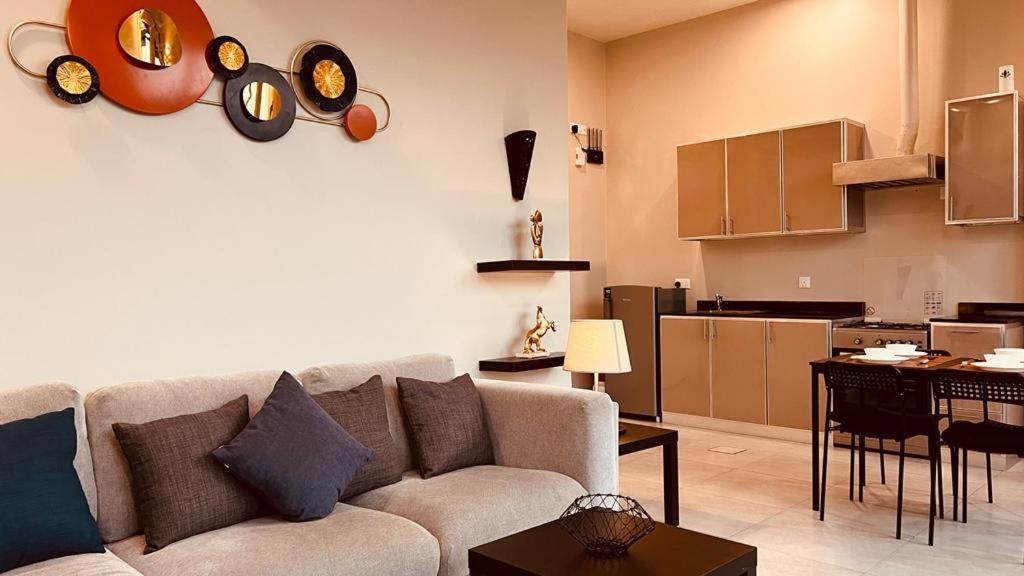 One Guest Place 2Bhk Apartments Near The Beach Mascate Exterior foto
